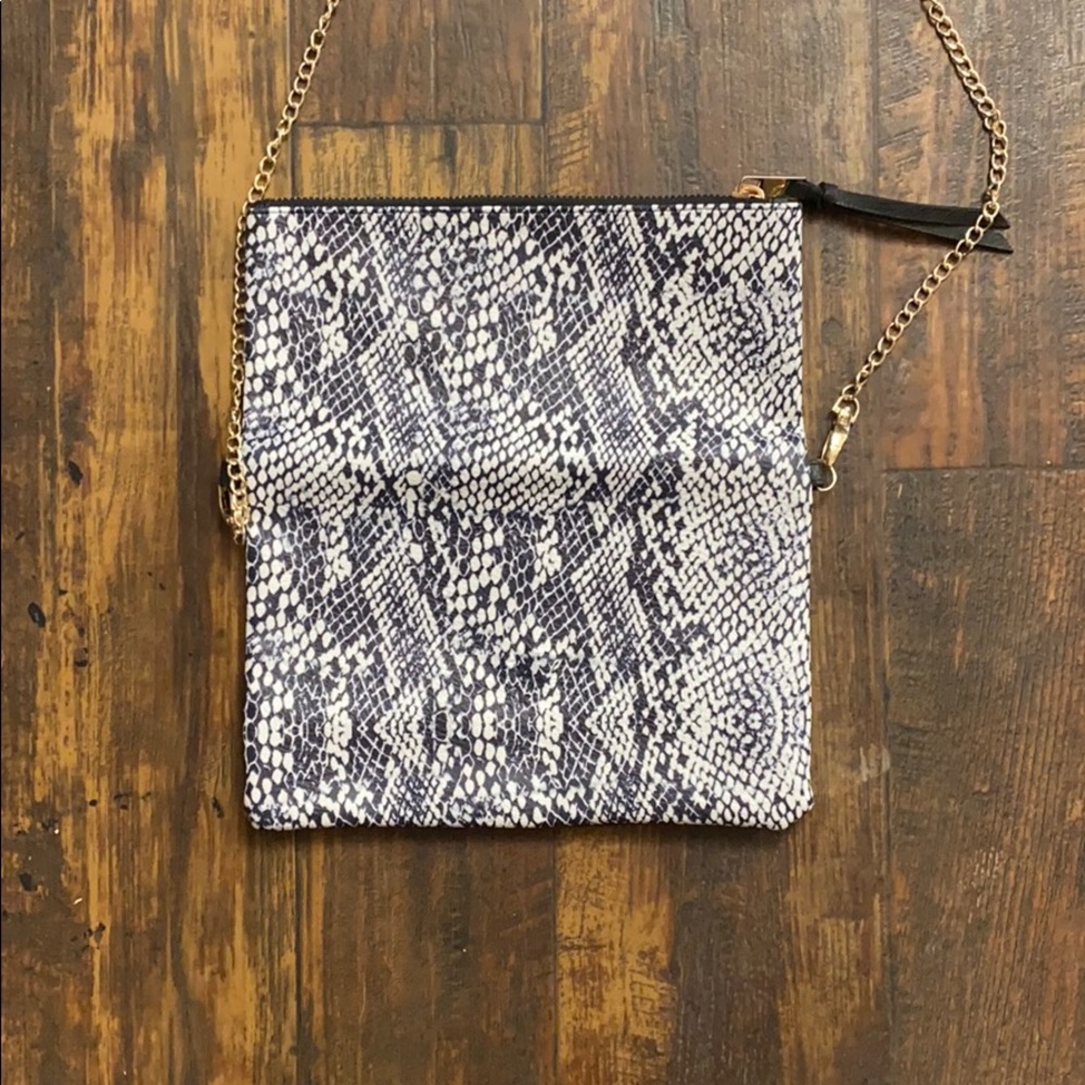Cross Body Purse.